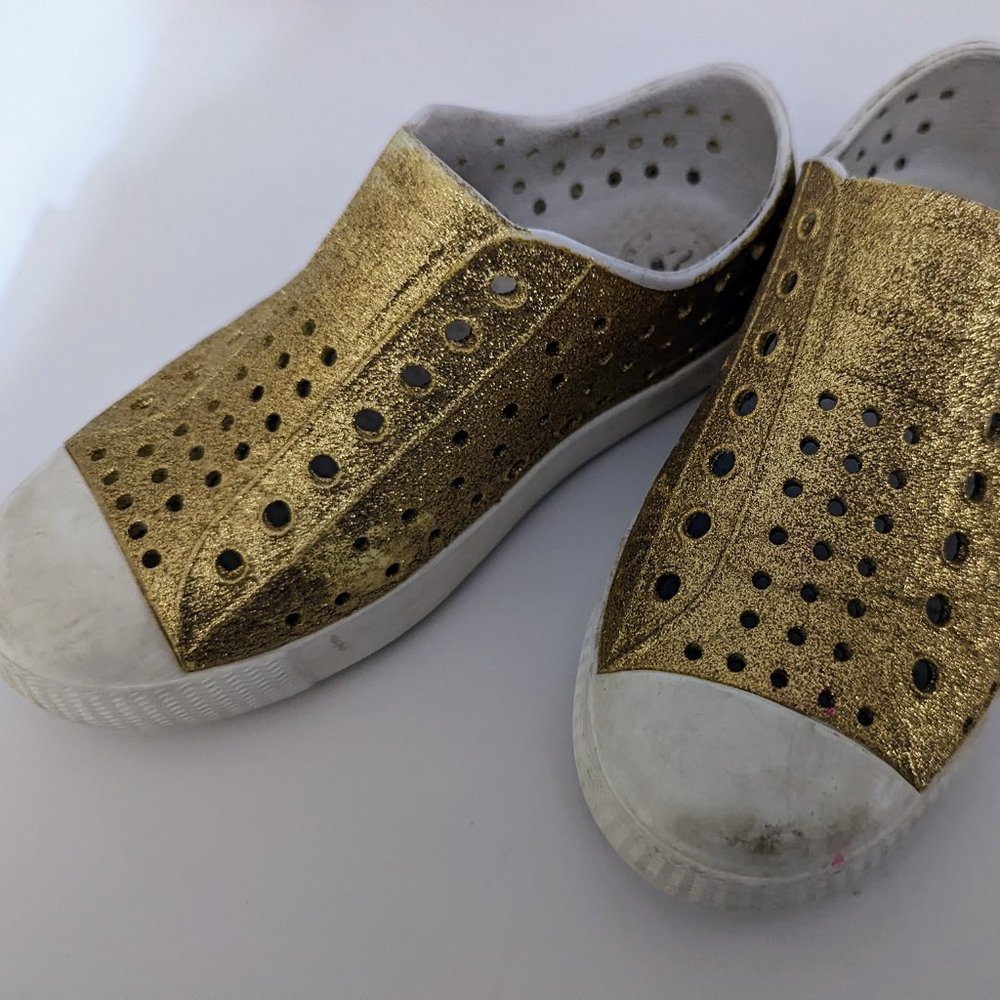 Natives size 12 - Gold Glitter